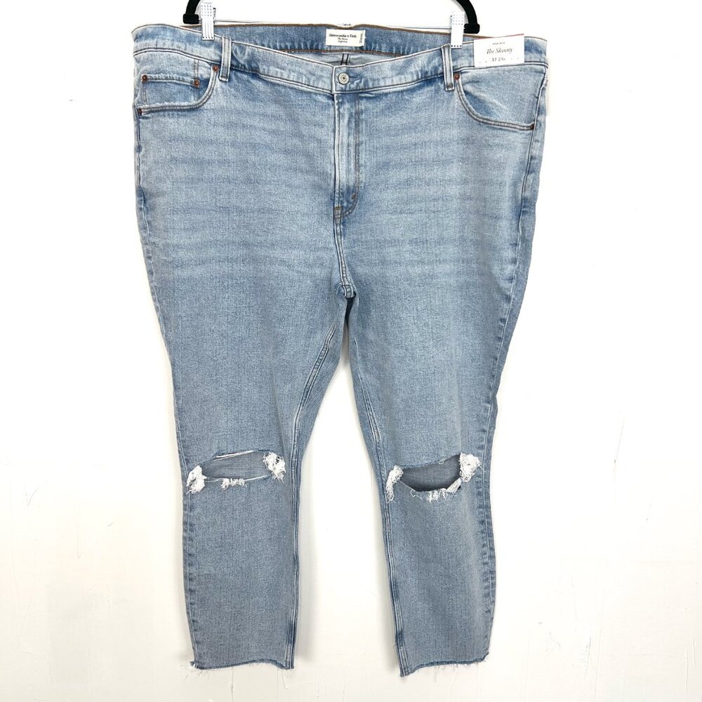 NWT Abercrombie & Fitch The Skinny High Rise Jeans Blown Knee 37 24R 3X - Picture 1 of 5